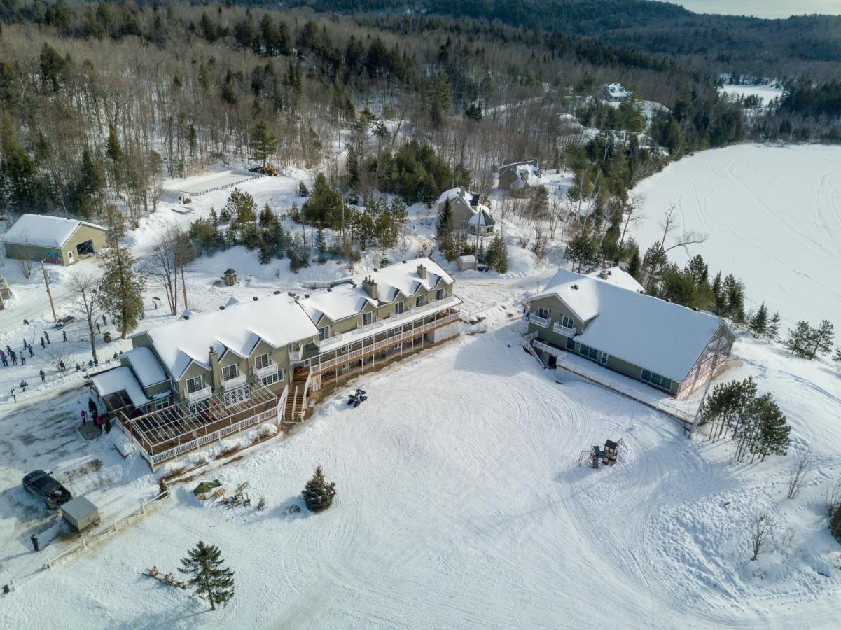 Pourvoirie Du Lac Blanc Saint-Alexis-des-Monts Kültér fotó